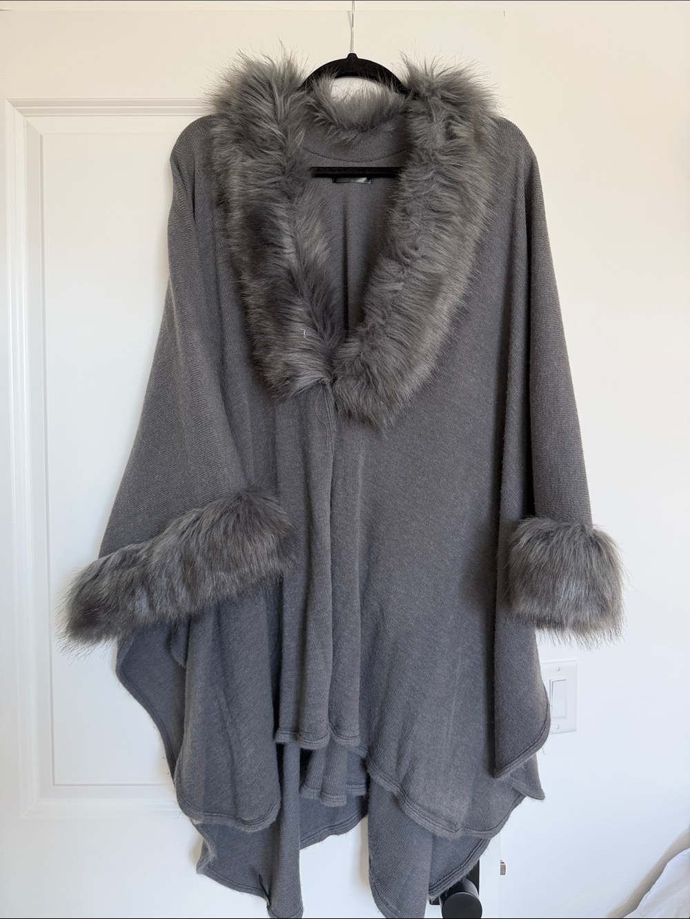 Gray Faux-Fur Trim Poncho Shrug - Elegant Layering